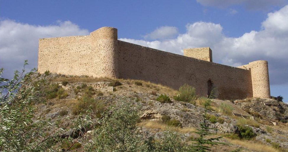 Resultado de imagen de castillo fortaleza enguidanos