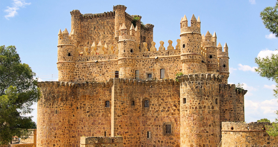 Resultado de imagen de castillo de guadamur