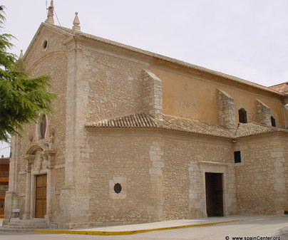 Iglesia barroca de San Pedro y San Pablo en Madrigueras 