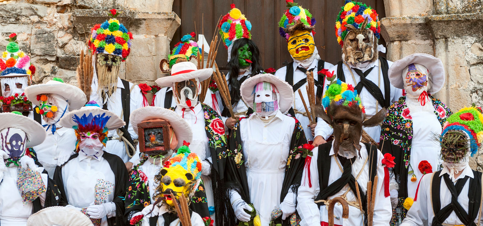 De Máscaras y Carnavales De Máscaras y Carnavales