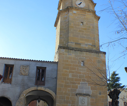 Torre del Reloj y Arco de Almazán