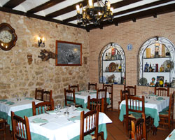 Mesón-Restaurante La Esquinita, en Cifuentes (Guadalajara)