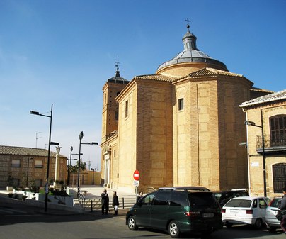 Iglesia de San Pedro y San Pablo en Poln