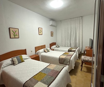HOSTAL FBC HABITACIN TRIPLE
