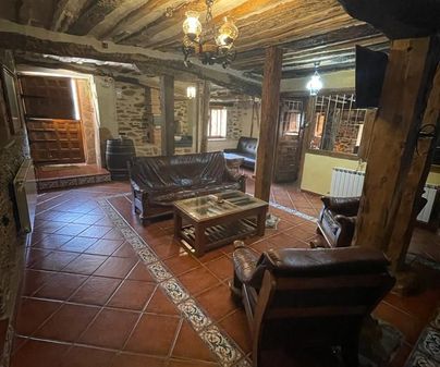 SALON 2 CASTILPELAYO