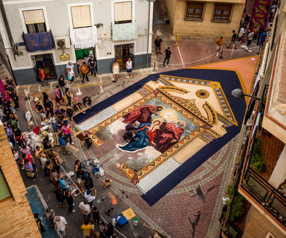 Fiesta de las Alfombras de Serrín del Corpus de Elche de la Sierra