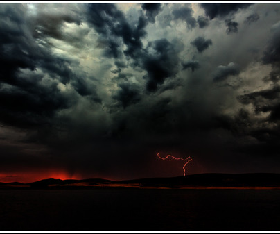 Tormenta en la laguna de Caracuel en (Ciudad Real)