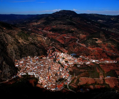 Vista de Bogarra desde el Picayo