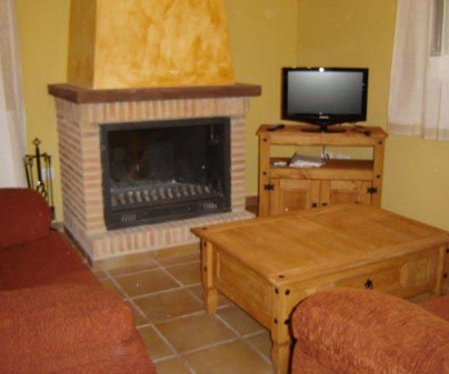 Chimenea. Casa rural Casas del herrero (fragua). Alcal del Jcar (Albacete)