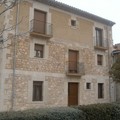 Fachada doble de la Casa Rural - El Rincon de la Fuente Vieja