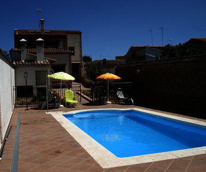 Piscina de Casa Rural La Antigua Tahona en Valdeverdeja (Toledo)