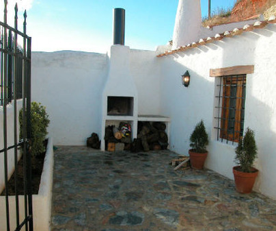 Terraza de Casa Rural Cueva de Pedrn en Chinchilla de Montearagn (Albacete)