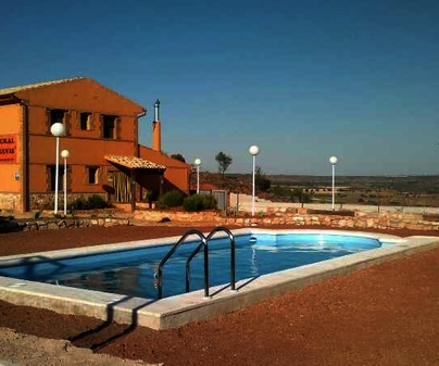 Piscina de la Casa Rural Huerta Cuevas. Villahermosa (Ciudad Real)