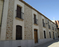 Casa Rural Las Tres Rosas, en Los Navalucillos 