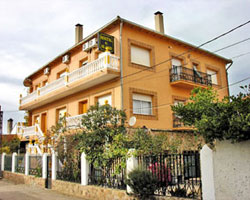 Hostal El lamo, en Horcajo de los Montes (Ciudad Real)
