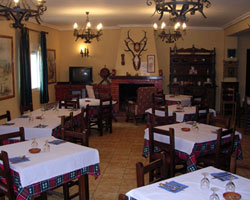 Hostal Restaurante Juanvi, en Ossa de Montiel (Albacete)