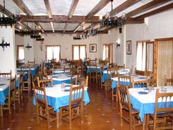 Hostal Ciudad Encantada, en Valdecabras (Cuenca)