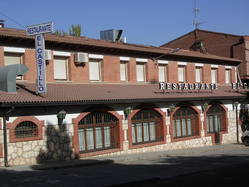 Hostal-Restaurante El Castillo, en Jadraque (Guadalajara)