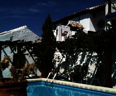 Piscina del Hostal La Casa de los Tres Cielos en Campo de Criptana (Ciudad Real)