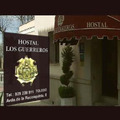 Entrada del Hostal Los Guerreros en Toledo
