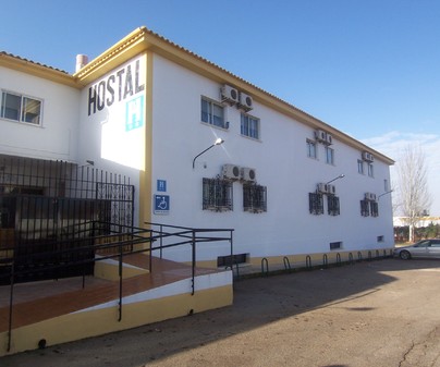 Fachada del Hostal San Jorge en La Solana (Ciudad Real)