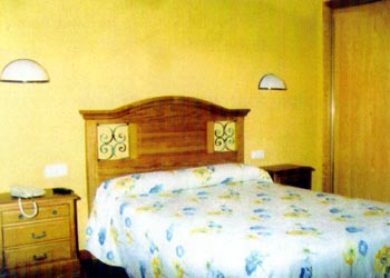 Hotel-Restaurante Casa Marcos, en Almuradiel (Ciudad Real). Habitacin