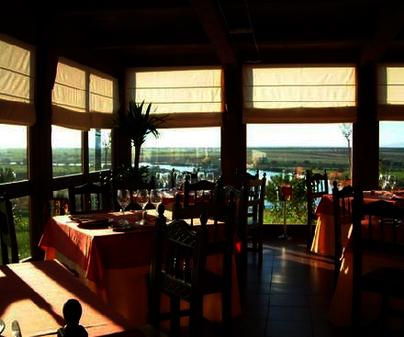 Hotel Finca Canturias. Restaurante (Belvís de la Jara)