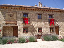 Apartamentos Turísticos Natur Cuatro Estaciones, en Olmedillas (Sigüenza, Guadalajara)
