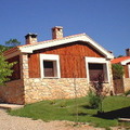 Apartamentos Turísticos Peña la Higuera, en Villalba de la Sierra (Cuenca)