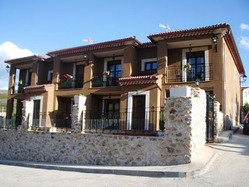Apartamentos Tursticos Las Fuentes, en Peralejos de las Truchas (Guadalajara)