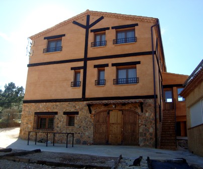 Fachada Apartamentos El Fresno