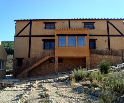 Fachada Apartamentos El Fresno