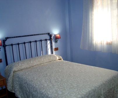 Habitacin Azul Apartamentos el Fresno
