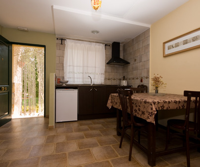 Cocina Girasol Apartamentos Tursticos el Mirador del Otero en Caracenilla