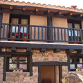Fachada de Apartamentos Turísticos El Espliego en Beamud (Cuenca)