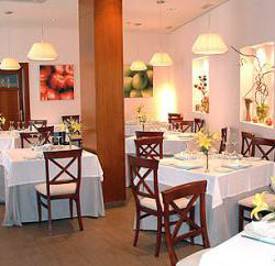 Restaurante Asador El Nogal, en La Puebla de Montalbn